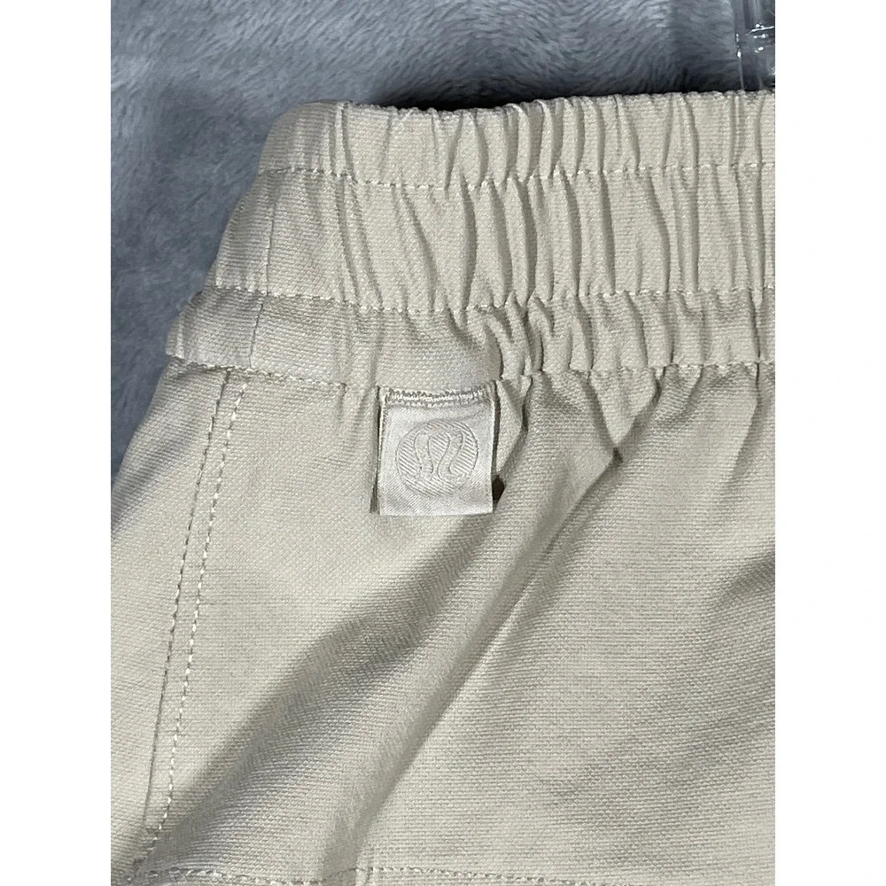 Lululemon Lab Utilitech Shorts Mens XXL Beige Tan Drawstring LM7BDES